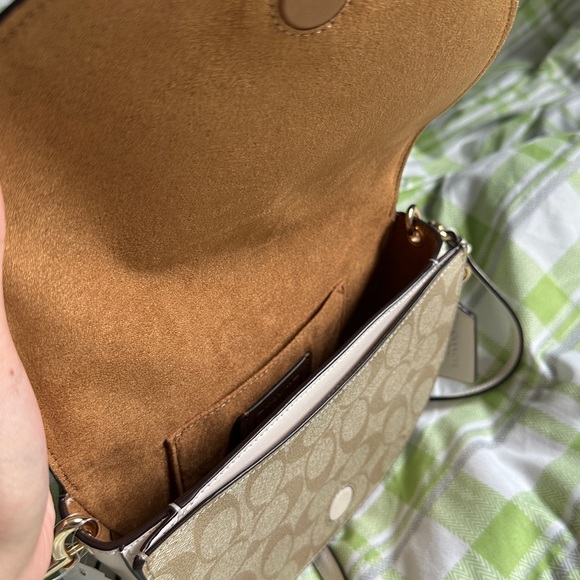 Coach Bag - Picture 4 of 4